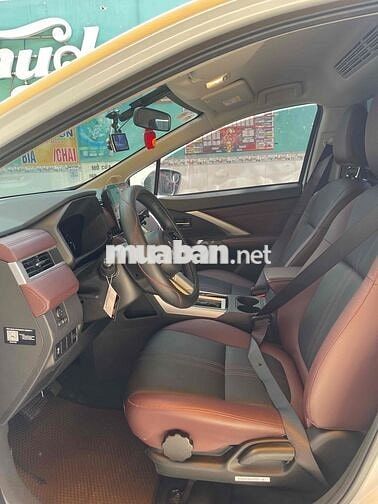 Mitsubishi Xpander Cross 7 chỗ Số tự động Trắng