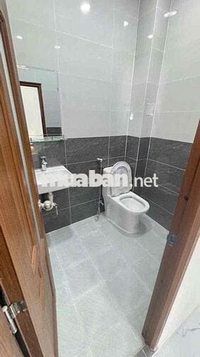 Nhà Cho Thuê 2pn 2 wc giá chỉ 7tr mới đẹp