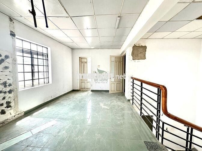 Cho thuê nhà mặt tiền kinh doanh Phan Đình Phùng, giá 65 triệu/tháng