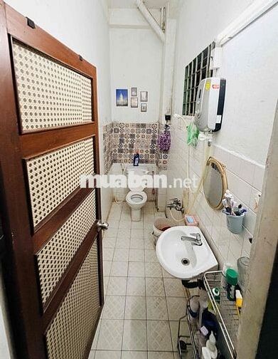 phòng trọ 40m2 có ban công cuối tháng 8 vào ở được