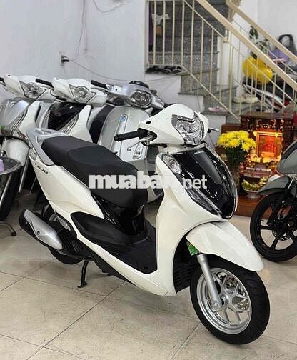 Honda Lead 2025 Trắng Đen Sport.Full Đồ.Chich chủ