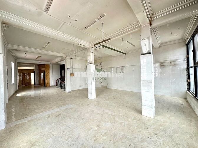 Cho thuê nhà mặt tiền kinh doanh Phan Đình Phùng, giá 65 triệu/tháng