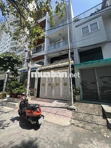 Cho thuê nhà đường  Chợ Lớn đối diện công viên