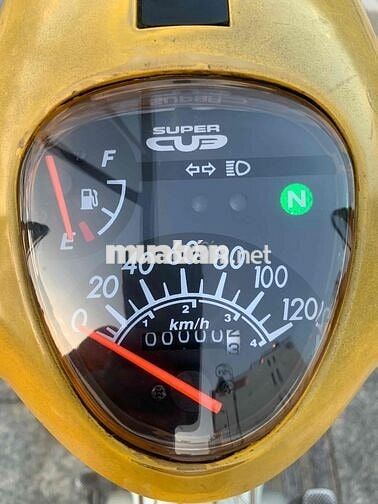 Honda Super Cub 50cc Vàng