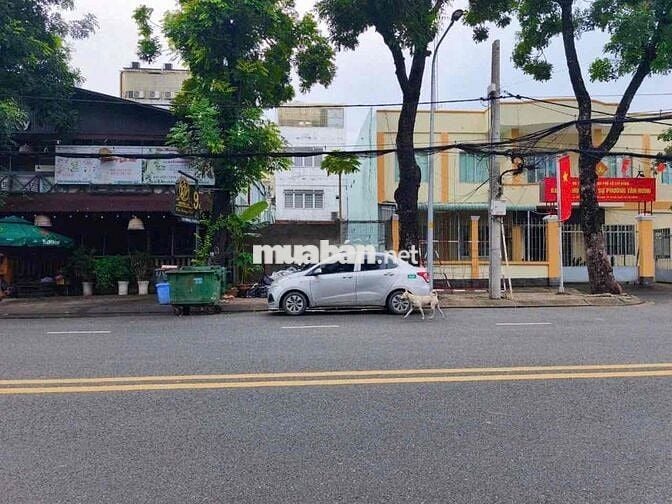 Cần cho thuê nhà 2 lầu mặt tiền đường 65 phường Tân phong Q7