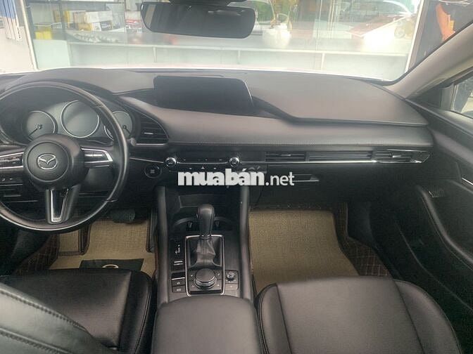 Mazda 3 Luxury 2021 Trắng 42000 km