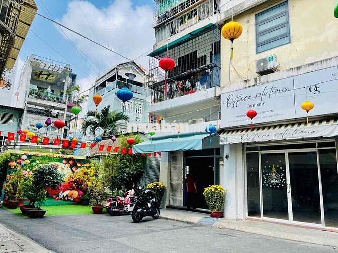 Cho thuê tầng trệt -  Lô B02 CC 518 Võ Văn Kiệt, P. Cầu Ông Lãnh