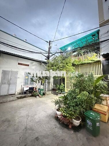 Bán nhà gác lửng, hai mặt hẻm  ô tô, đường Phạm Văn Chiêu, Gò Vấp