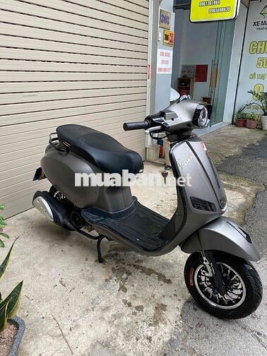 Piaggio Vespa 50cc 2026 Xám 500km