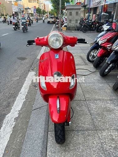Piaggio Vespa LX ie 2012 màu Đỏ