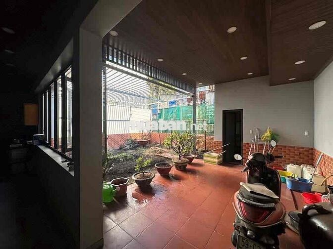 Bán nhà Phú Thuận, DT 180m2, 2 tầng, kề Phú Mỹ Hưng, 8 tỷ