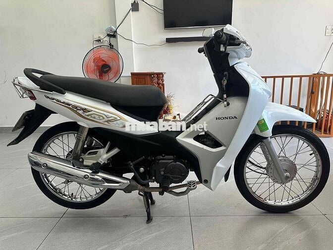 Honda Wave 110cc 2022 Trắng đen bạc