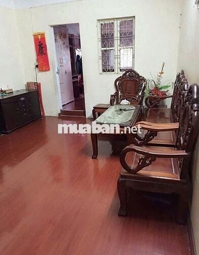 Cho thuê nhà tập thể bê tông chèm tầng 1-50m2-điện nước giá dân 