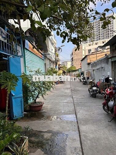 bán nhà khu sầm uất đầy đủ dịch vụ