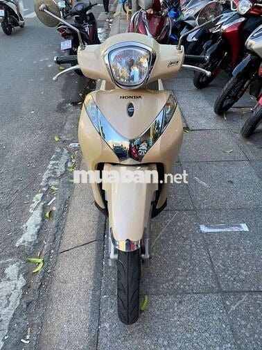 Honda SH Mode 2015 Vàng kem đã sử dụng