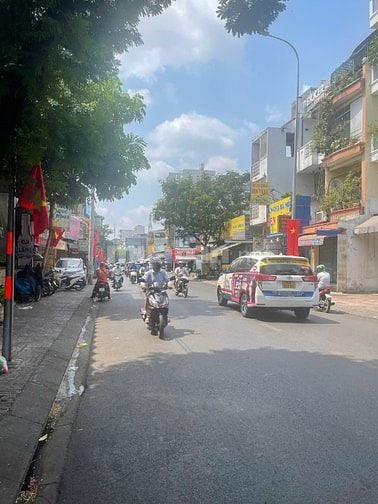 CHỈ 200Tr/M2 - MT PHẠM VĂN HAI,Q.TB - DT: 4 x 28 (NH 4,6m) - HƠN 20 TỶ
