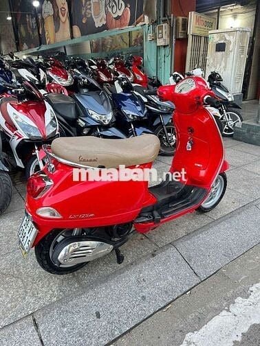 Piaggio Vespa LX ie 2012 màu Đỏ