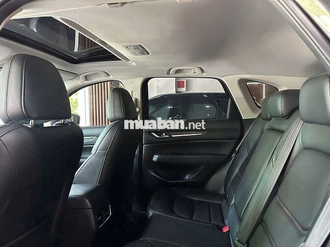 Mazda CX5 2022 Premium 2.0L,1 cầu,màu xám,4v9 km