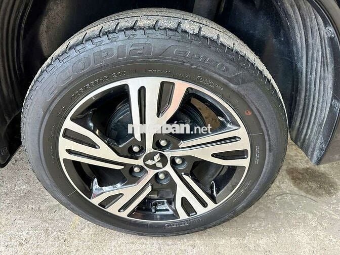 Mitsubishi Xpander 2021 1.5AT, màu đen, 6v8 km