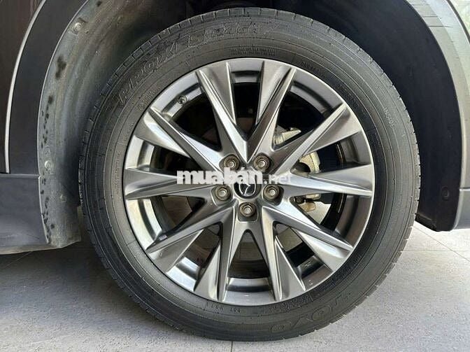 Mazda CX5 2022 Premium 2.0L,1 cầu,màu xám,4v9 km