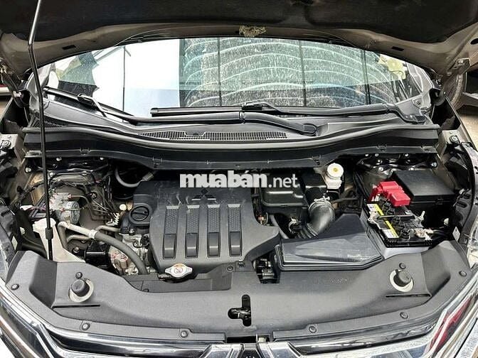 Mitsubishi Xpander 2021 1.5AT, màu đen, 6v8 km