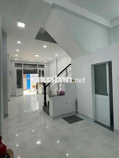 Nhà  mới [ 4 x 10] 2 lầu  (2PN,2WC) -hẻm 5m ,Gò xoài ,binh Tân