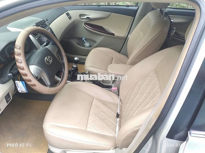 Toyota Altis 2010 Bạc 20 vạn