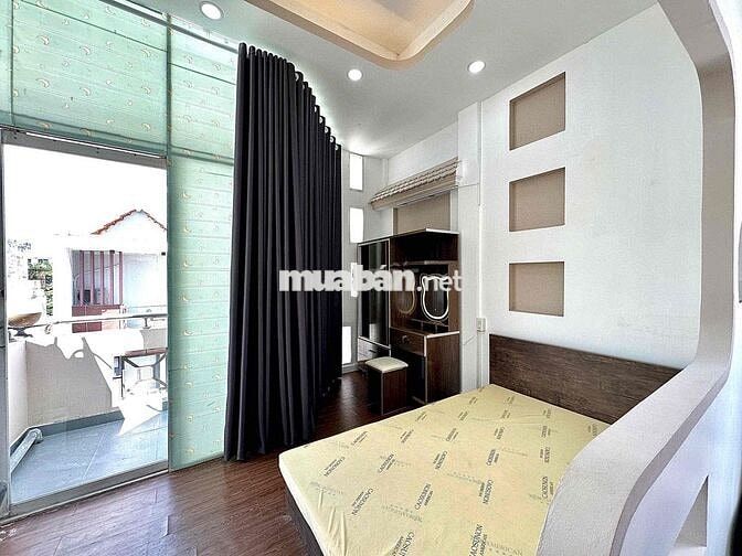 STUDIO BAN CÔNG FULL NỘI THẤT TÁCH BẾP NGAY ÂU CƠ