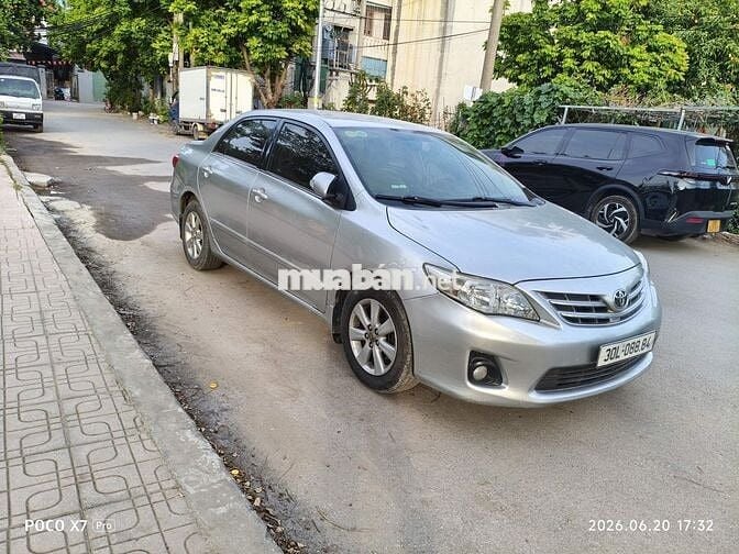 Toyota Altis 2010 Bạc 20 vạn