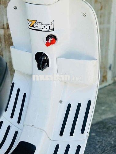 Piaggio Vespa LX 125CC 2010 Trắng