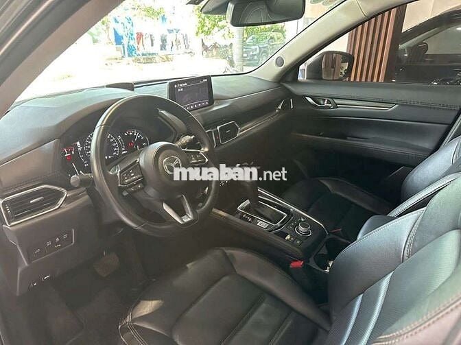 Mazda CX5 2022 Premium 2.0L,1 cầu,màu xám,4v9 km