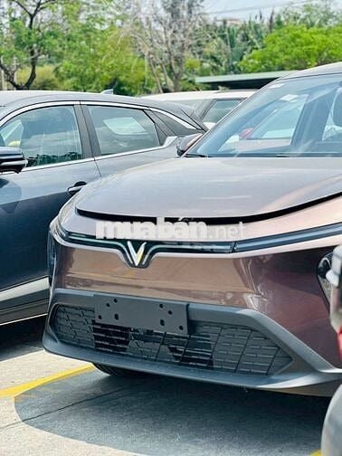 VinFast MPV 7 - VAY CAO - TRẢ TRƯỚC ÍT