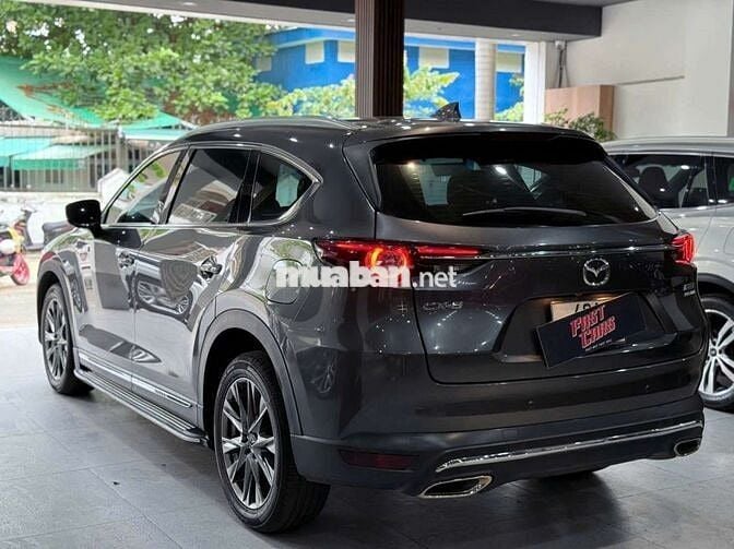 Mazda CX8 2022 Premium 2.5L,1 cầu,màu xám,5v6km