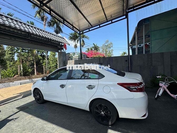 Toyota Vios E 2017 Số sàn Trắng