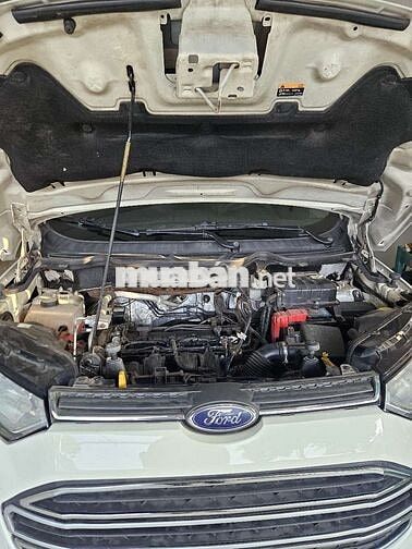 Ford EcoSport Titanium Trắng