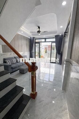 NHÀ ĐẸP XÂY MỚI LÊ VĂN KHƯƠNG, CÁCH CHỢ THIẾC 200M !!!