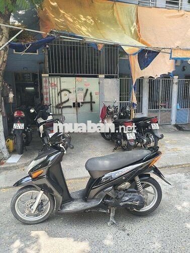 Honda Click Tự động màu Đen bs 85