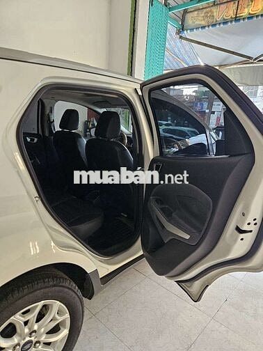 Ford EcoSport Titanium Trắng