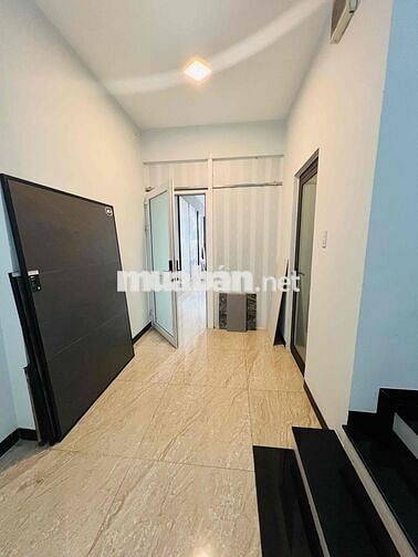 CHO THUÊ TOÀ NHÀ 4 TẦNG - GẦN GÓC NGÃ 4 LÊ THANH NGHỊ