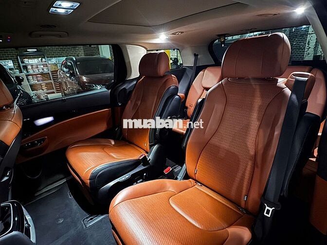 Kia Carnival 2.2D Signature 2022 Xanh 7 chỗ