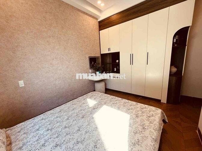 Cho thuê nhà kiệt 408 Trưng Nữ Vương, Hải Châu, 3PN full nội thất