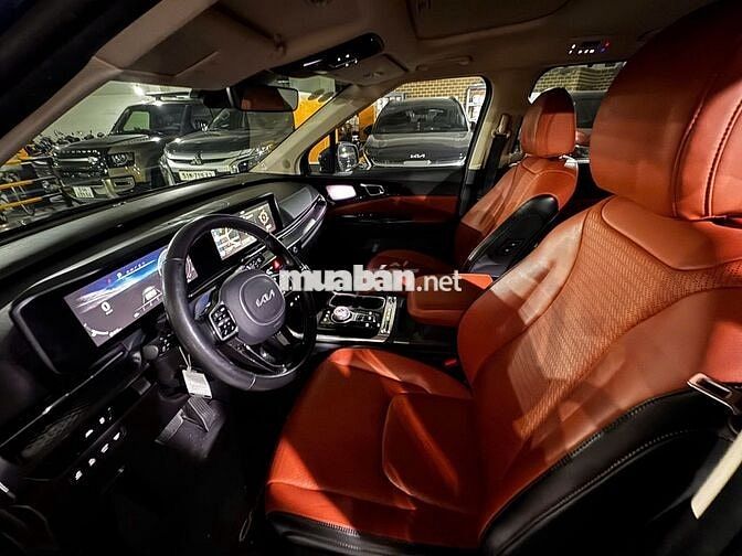 Kia Carnival 2.2D Signature 2022 Xanh 7 chỗ