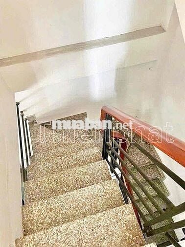 Nguyên căn góc 2mt hẻm nguyễn văn quỳ kd được