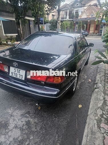 Toyota Camry Mỹ Đen