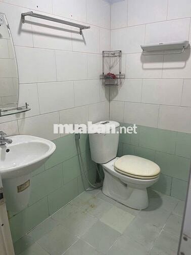 Nhà cho thuê 9 triệu. Đường 18 Hiệp Bình Chánh. Cạnh khu Thành Uỷ.