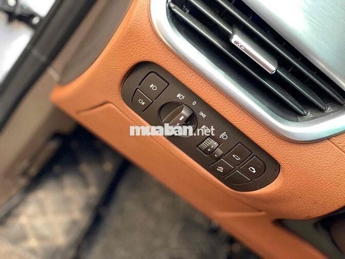 VinFast Lux SA Pre 2021 - 16.000 km