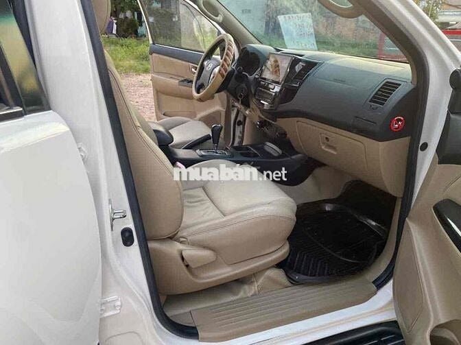 Toyota Fortuner TRD 2015 tu động 1 cầu