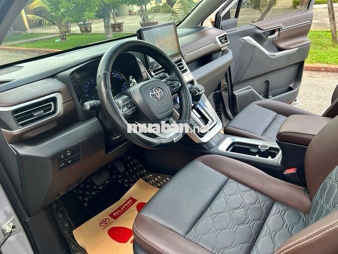 TOYOTA INNOVA HYBRID HEV 2024 (XĂNG + ĐIỆN)