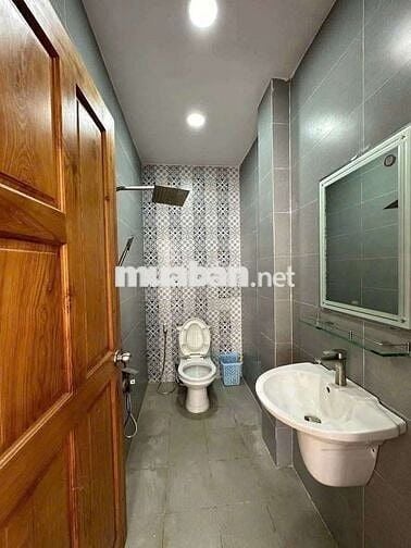 Nhà 1 Trệt 3 Lầu 4PN 5WC Hẻm Xe Hơi KDC Lê Thị Chợ Quân 7