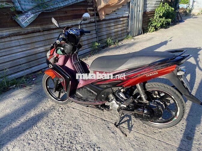 Yamaha Novo 5 Cam đen